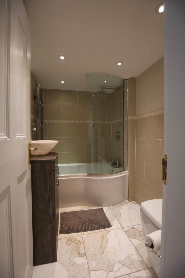 Large 2 Beds Flat Overlooking Clapham Common Park Λονδίνο Εξωτερικό φωτογραφία