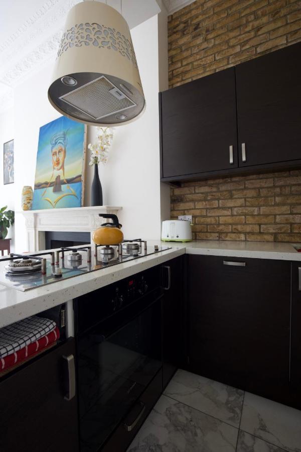 Large 2 Beds Flat Overlooking Clapham Common Park Λονδίνο Εξωτερικό φωτογραφία